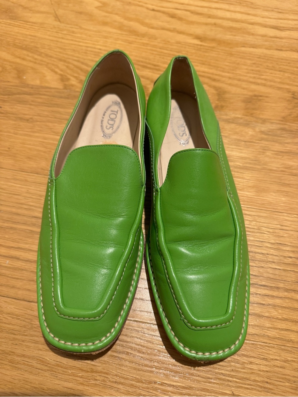 TOD'S Bright Green Leather Slip-On Loafers